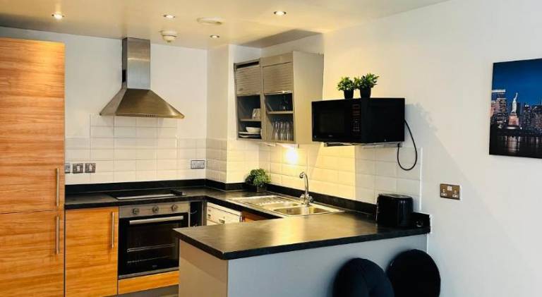 Holiday apartment | Next to Liverpool Cathedral | Dogs allowed — photo 3