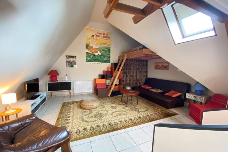 Pleasant holiday apartment with garden | Pet-friendly — photo 2