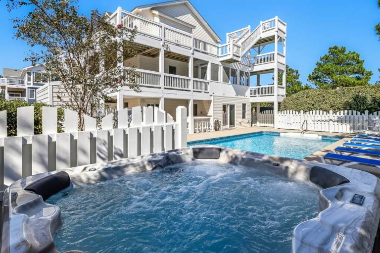 Fun in Paradise 1375 ft to the beach Private Pool, Hot Tub, and Dog Friendly — photo 3