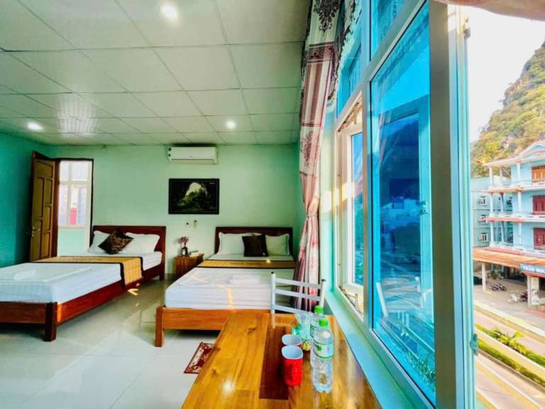 Bee Backpackers Hostel in Bo Trach