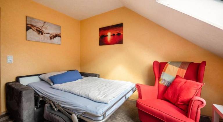 Holiday apartment with pool — photo 2