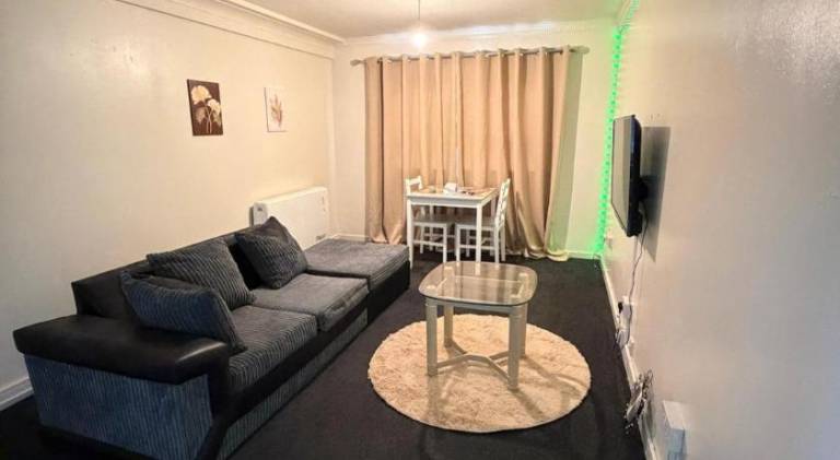 Holiday apartment with 2 rooms for 4 persons in Glasgow