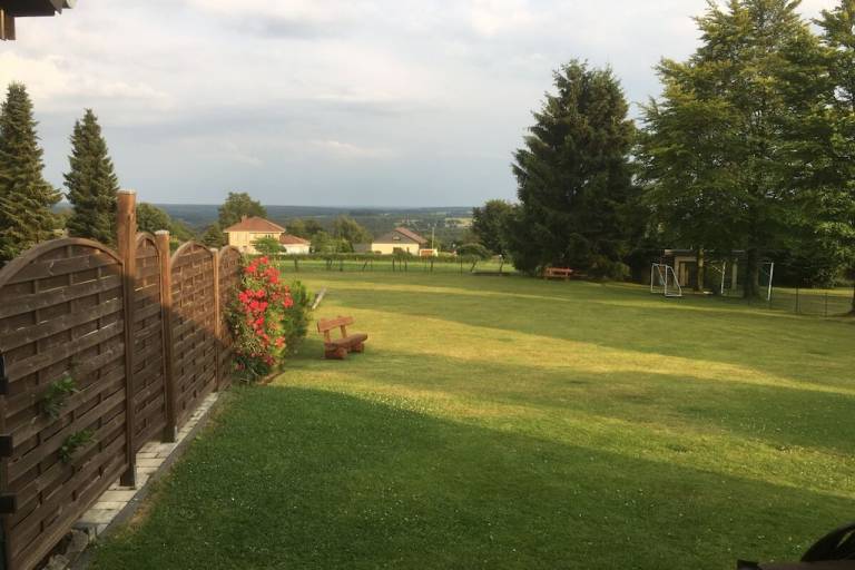 Vacation home with garden, barbeque & terrace — photo 2