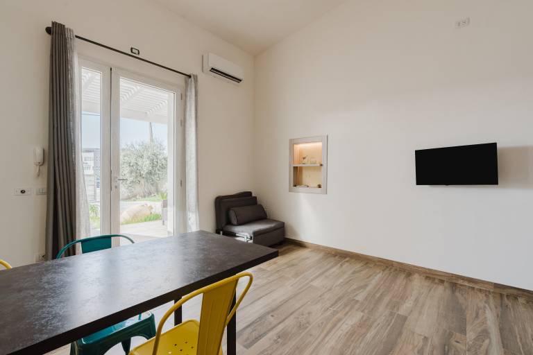 Family-oriented house with patio, yard & fast internet | Garden view | Good for workation | Pet-friendly — photo 3