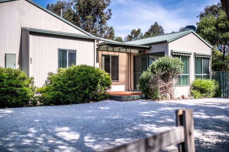 House  Coles Bay