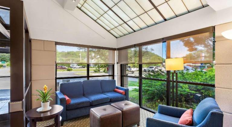 Comfort Inn White River Junction — photo 3