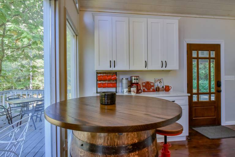 Child-friendly vacation home with garden & grill | Water view | Pets allowed — photo 5