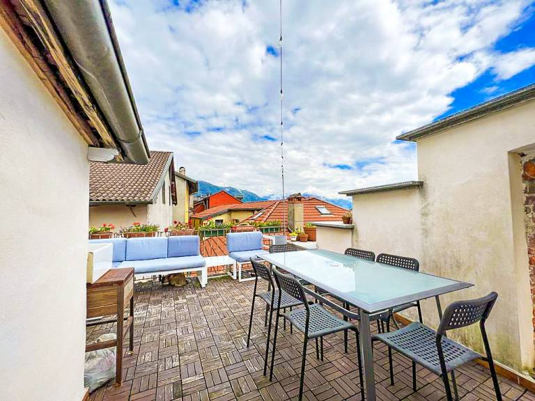 Fully equipped lovely rental apartment with patio | Mountain view | Pets are welcome — photo 2