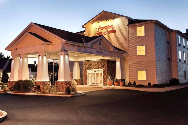 Hampton Inn & Suites Mystic in Mystic, CT