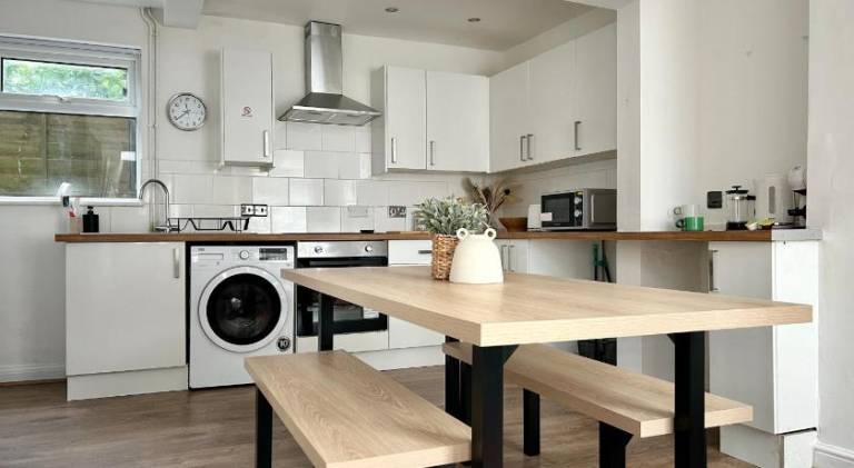Holiday apartment with 6 rooms for 12 persons in Coventry
