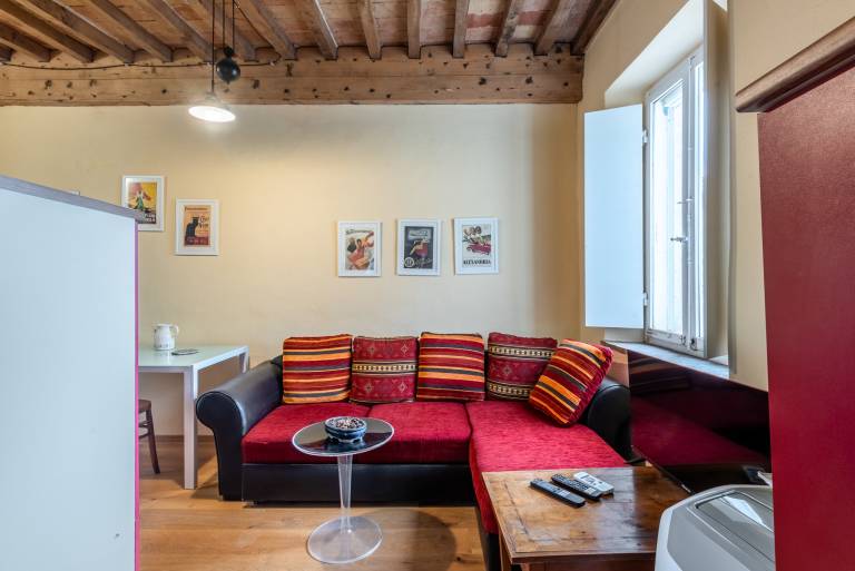 Beautiful rental apartment with pool & fast internet | Good for workation | Pets allowed in Murlo