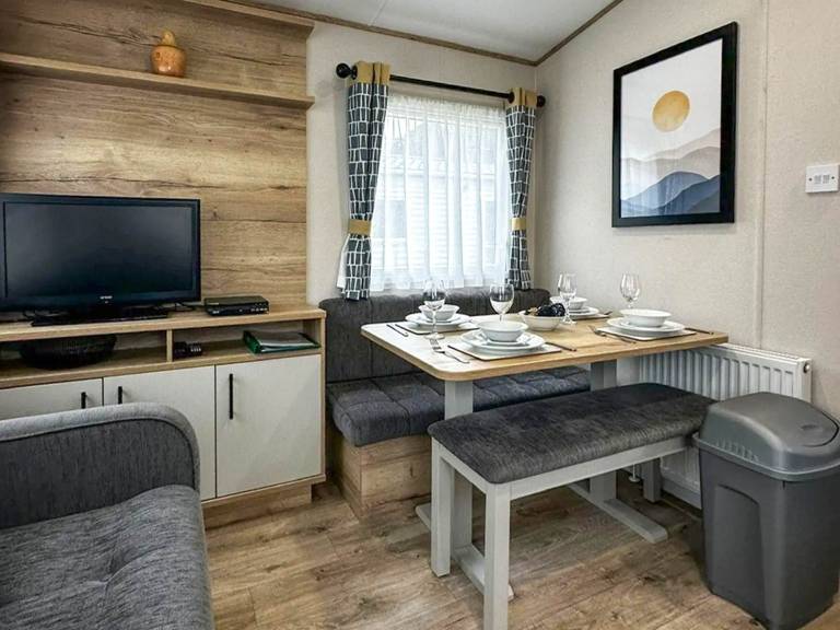 Cottage with 2 rooms for 4 persons — photo 4