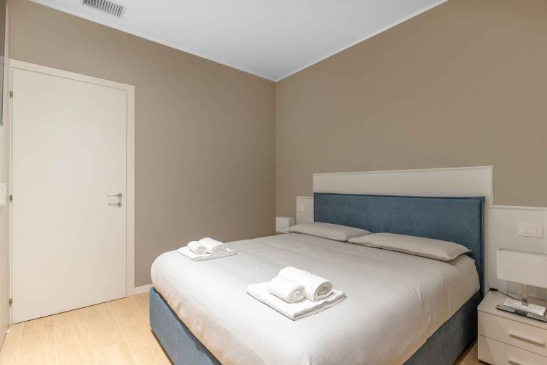 Holiday apartment | Near Milano Centrale railway station | City view — photo 4