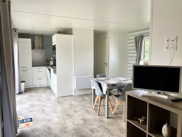 Wonderful mobile home with garden, BBQ & terrace | Dogs allowed — photo 3