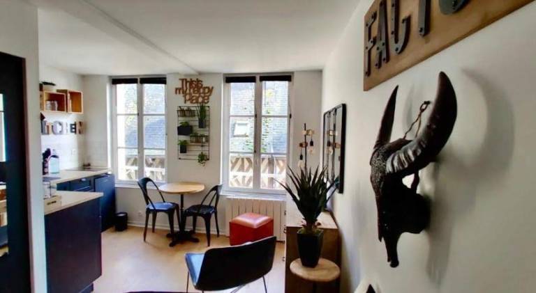 Apartment with 1 room for 2 persons in Honfleur