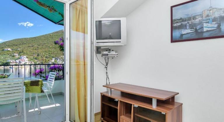 Apartment with 1 room for 3 persons — photo 2