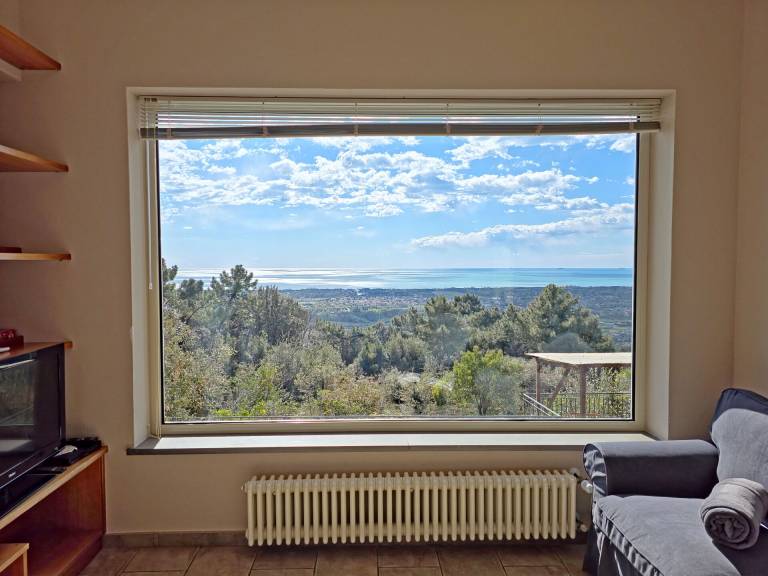 Fully equipped villa with barbeque, garden & terrace | Sea view | Pets allowed — photo 3