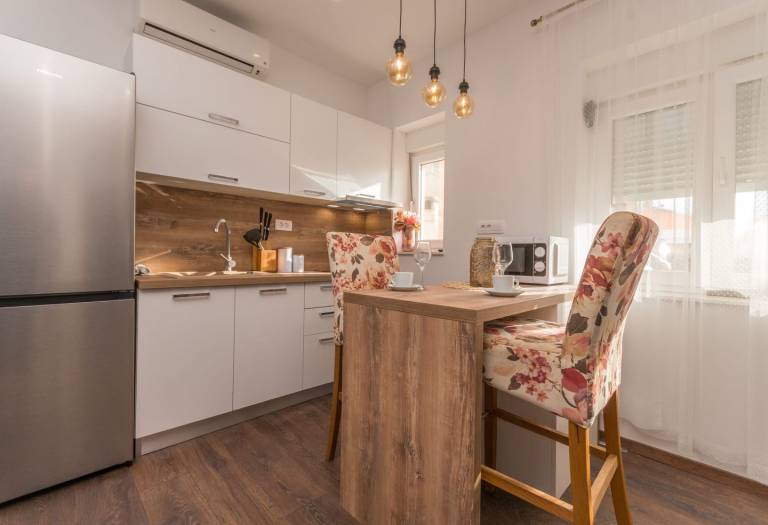Apartman Sveti Filip i Jakov