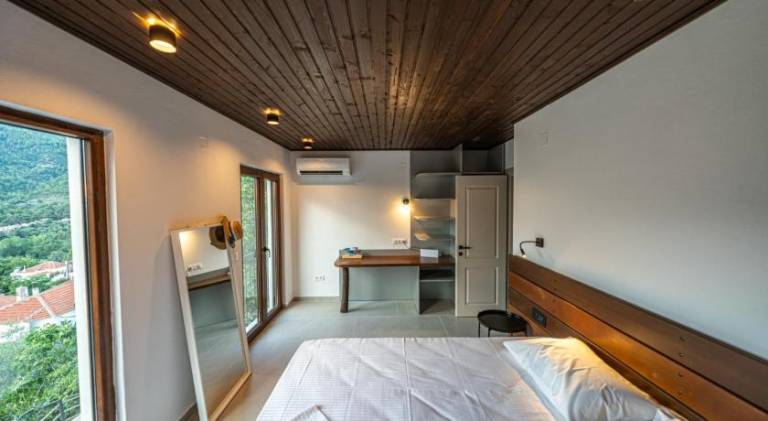 Fully equipped nice villa with patio & yard | Suitable for remote work | Pet-friendly — photo 2