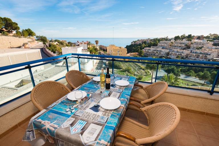 Fully equipped holiday apartment with pool, garden & patio | Pet-friendly — photo 2