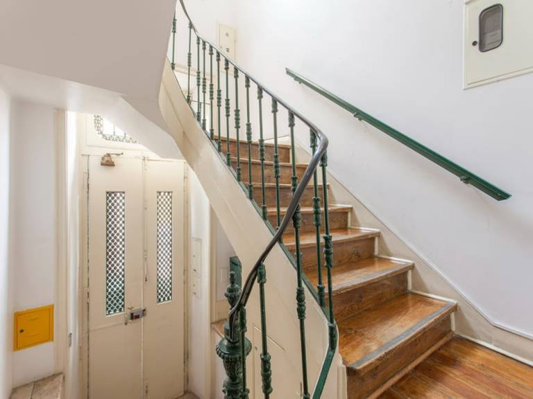 Rental apartment | Close to São Jorge Castle | City view — photo 4