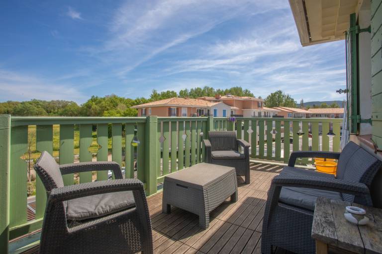 Apartment 'Au Calme Avec Terrasse' with Private Terrace and Wi-Fi — photo 4