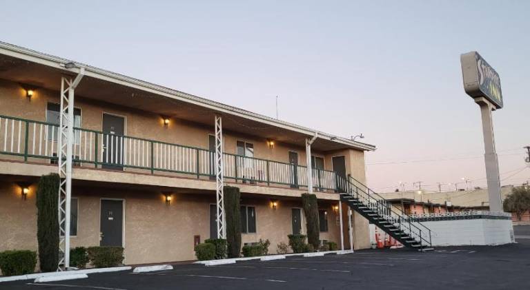 Star Inn On Route 66, Barstow — photo 4