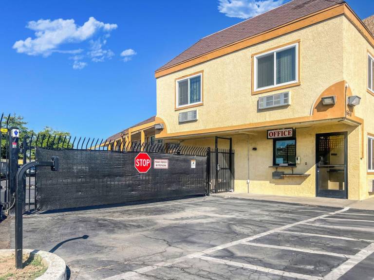 Value Suites Extended Stay in Sacramento, CA