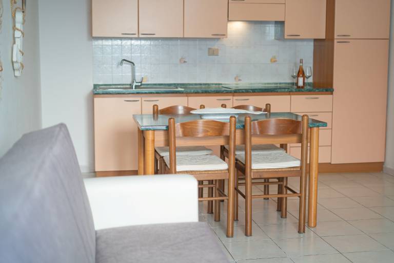 Holiday apartment with grill & terrace — photo 4