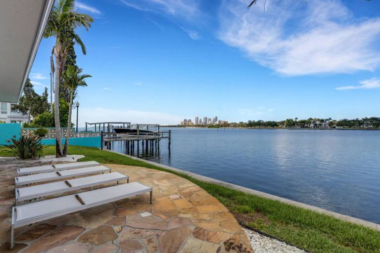 Children-friendly charming house with terrace & BBQ | Water view | Pet-friendly — photo 2