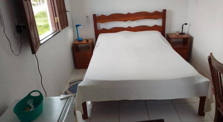 Casa Rosa da Ilha Suite com Ar condicionado e Jardim Amplo