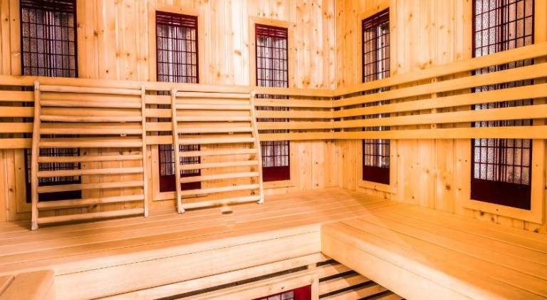 Serviced apartment with pool & sauna | Pets allowed — photo 5