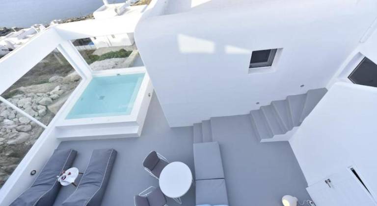 Spacious villa with patio & private pool | Good for workation | Pets are welcome — photo 5