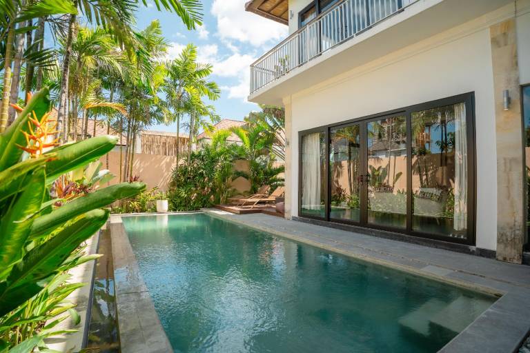 Villa with yard, patio & private pool — photo 2