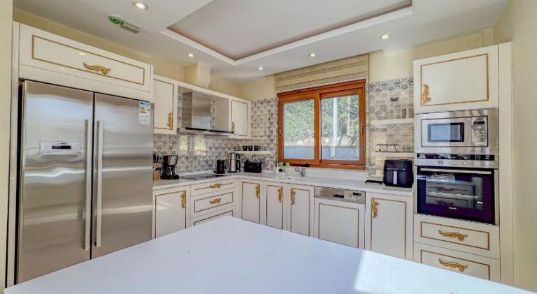 Villa with garden & pool | Pets are welcome — photo 5