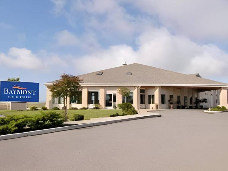 Quality Inn & Suites Willows in Willows, CA