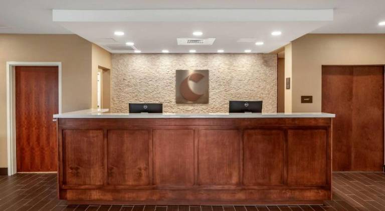 Comfort Inn & Suites Winchester — photo 4