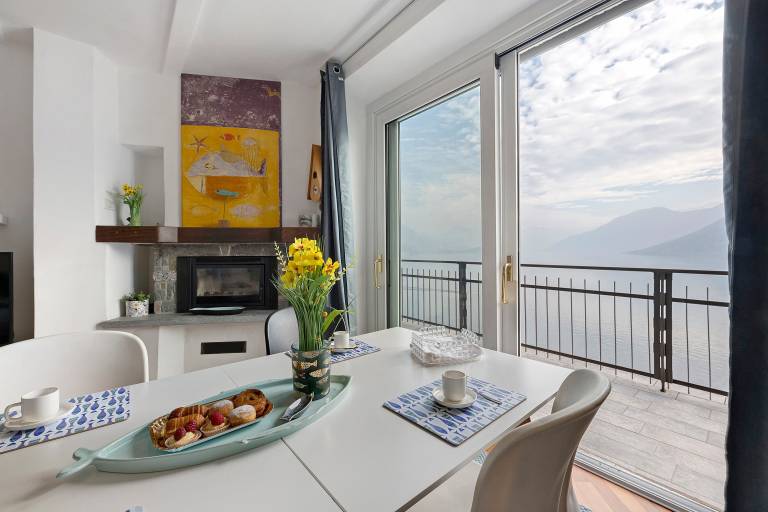 Vacation home with garden, fast internet & terrace | Lake view | Perfect for remote work — photo 3