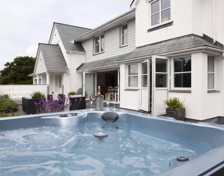 Cottage Polzeath