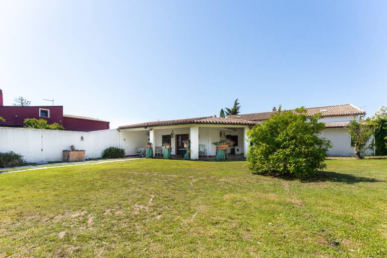Holiday Home 'Giardino Del Melograno' with Private Terrace, Wi-Fi and Air Conditioning — photo 3
