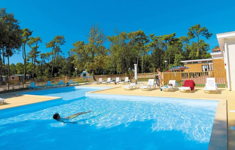Camping  Ronce les Bains
