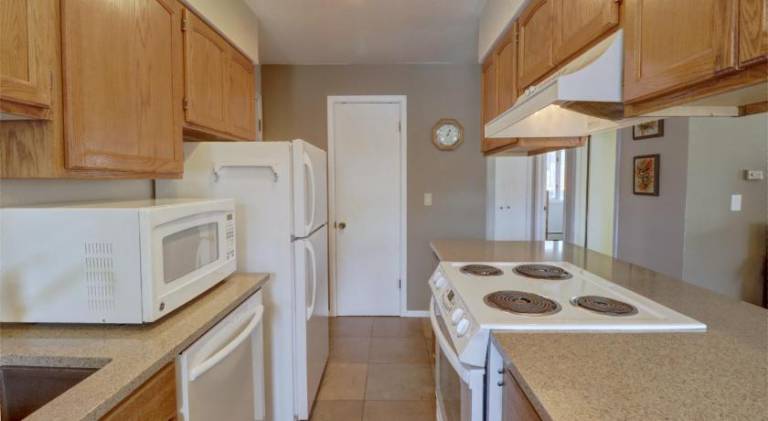 Apartment with 2 rooms for 4 persons — photo 4