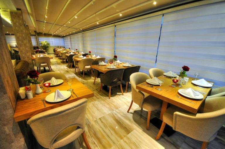 Golden Deluxe Hotel in Adana