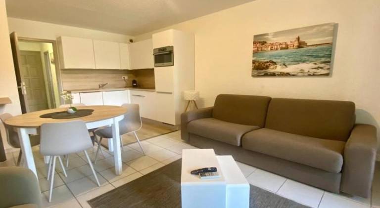 Rental apartment with patio & private pool | Pets allowed — photo 2