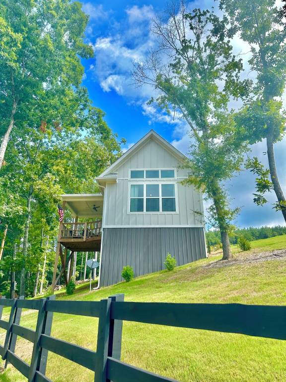House Cedar Bluff