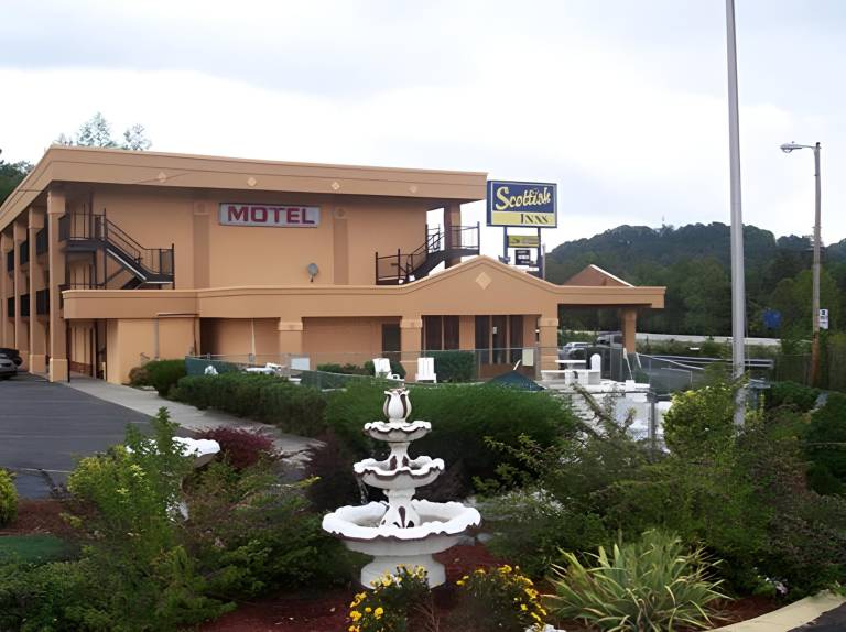 Scottish Inn Knoxville in Powell, TN