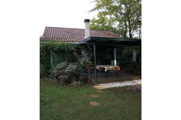 Vacation home with terrace & yard — photo 4