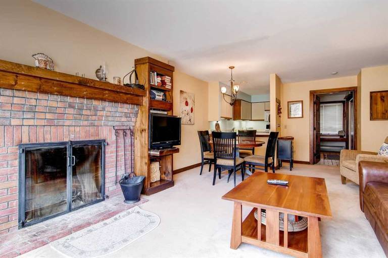 Condo with terrace, sauna & hot tub — photo 2