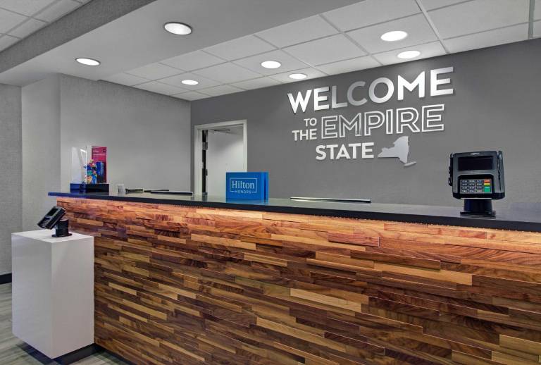 Hampton Inn & Suites Syracuse Dewitt — photo 5