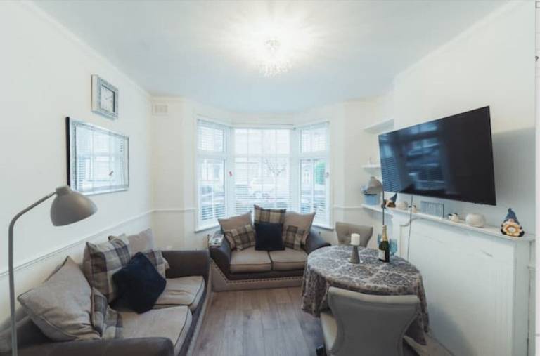 Apartment Harrow